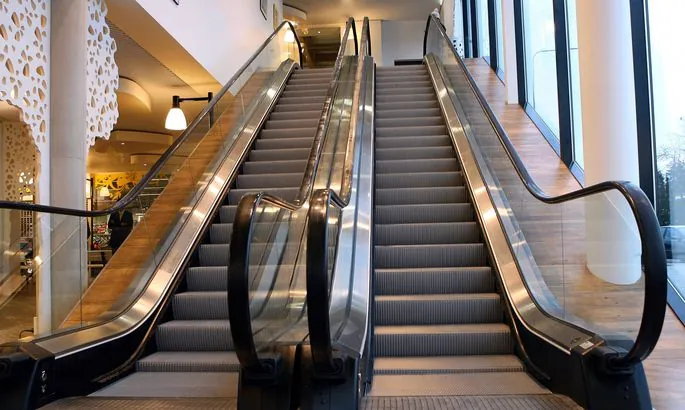 Escaleras mecánicas — Centro comercial